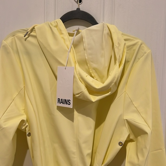 Rains Curve Jacket Straw - Picture 6 of 7